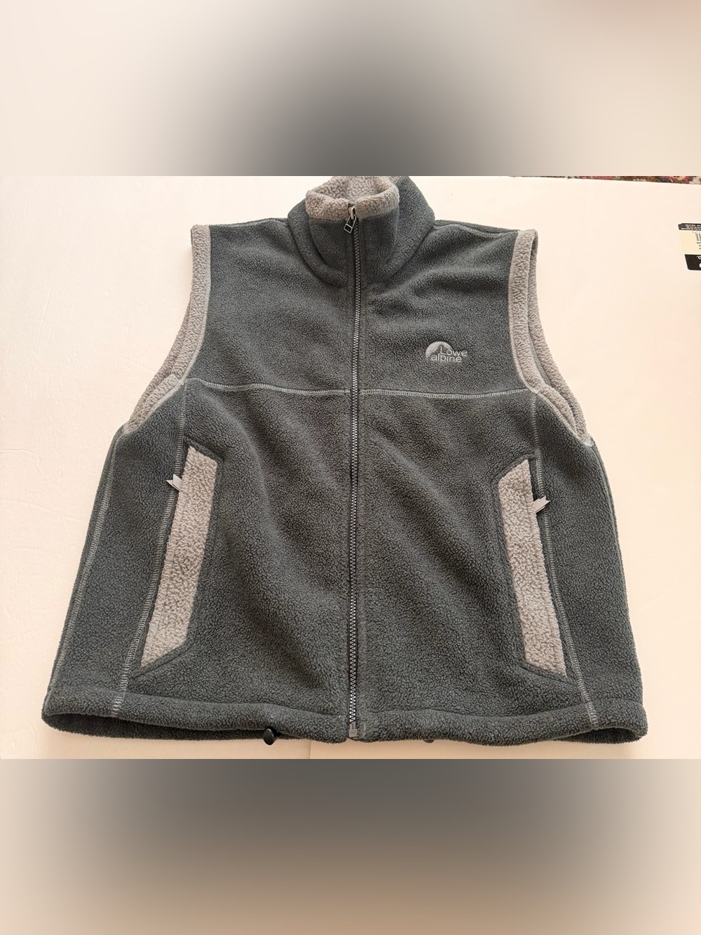 Vintage Lowe Alpine Fleece Vest Made in Canada Size Small Full-Zip w Zip Pockets